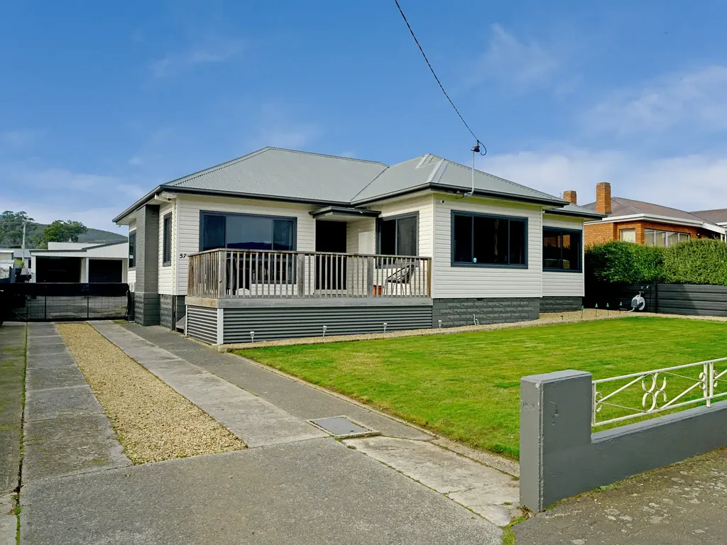 New Norfolk 3 Bedroom Modern Living in a Convenient Location