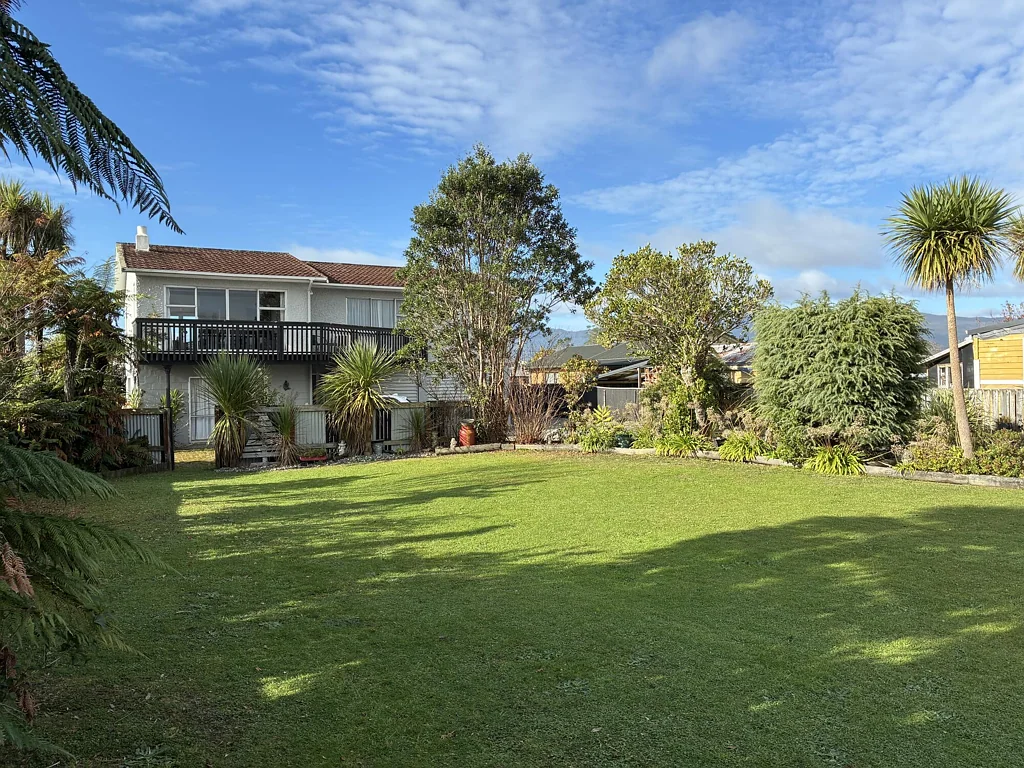 Westport 5ห้องนอน Spacious Family Living with Room for Everyone!