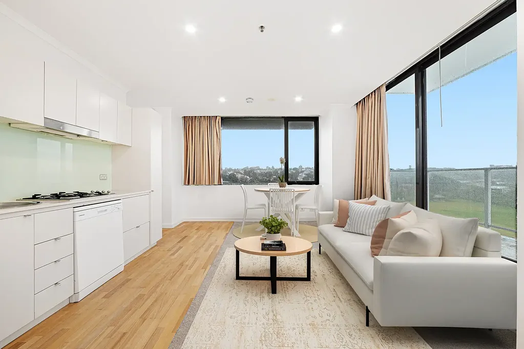 One Bedroom City Pad with Parking (Stacker) & Pet Friendly