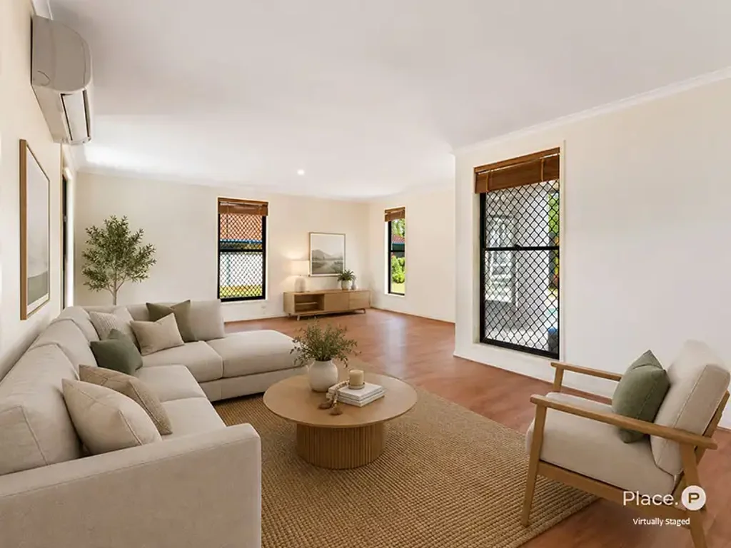 Carindale 4房 地段 地段 地段!!! Perfect Entry Level in Prime Location