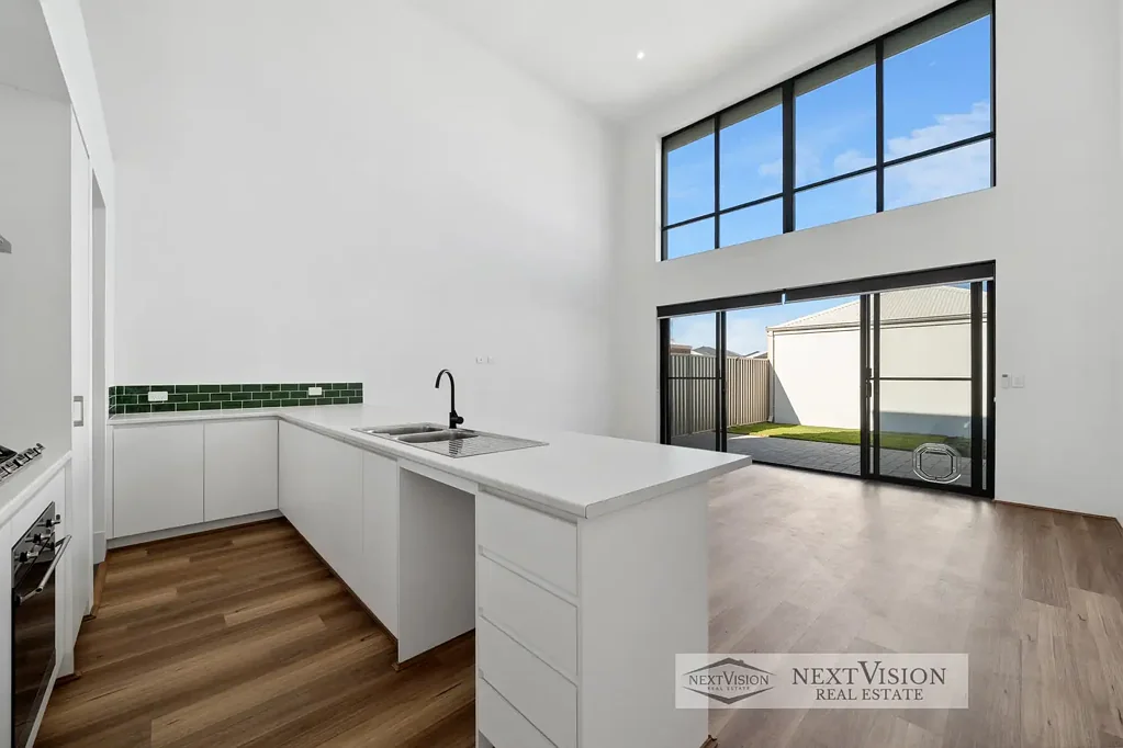 Hammond Park 2房  UNDER OFFER BY GEMMA BOWEN!