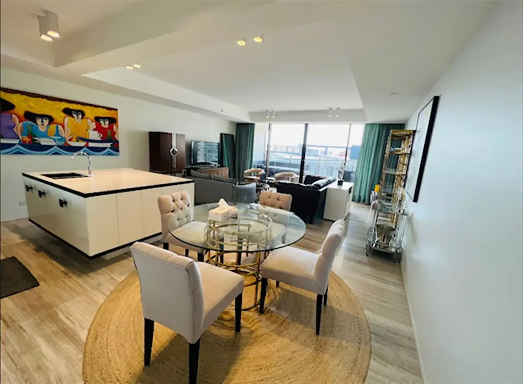 Stunning top floor 3 bedroom + Study + 2 bathrooms + 2 Car Spaces