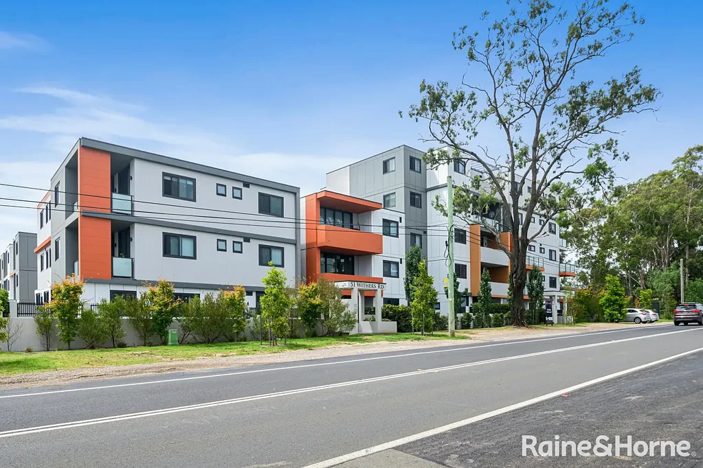 North Kellyville 3房  Modern 3-Bedroom Apartment in North Kellyville with Spacious Courtyard