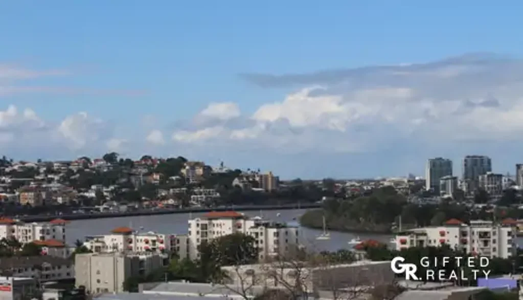 Peaceful 2 Bedroom Apartment in the Heart of Bowen Hills