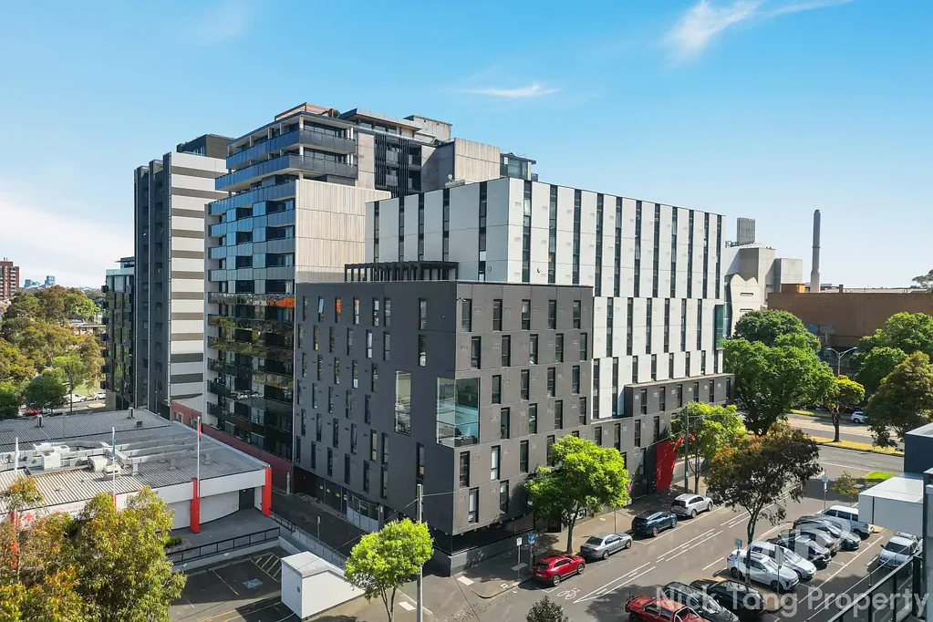 North Melbourne 1房 顶尖大学旁 1卧1卫精装 公共洗衣 休息庭院 露台烧烤 IGA近便 SMART INVESTMENT CHOICE – STUDENT ONLY LIVING