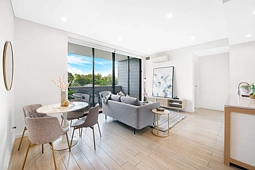 735/64 River Road, Ermington