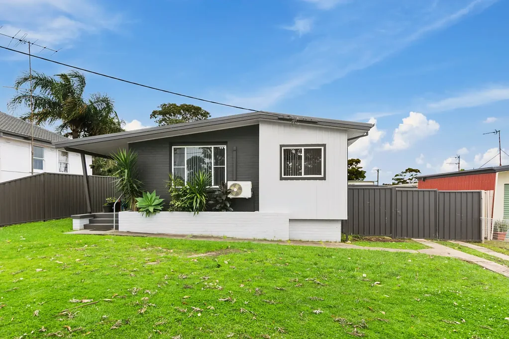 Stylish & Spacious Family Home in Prime Location!
