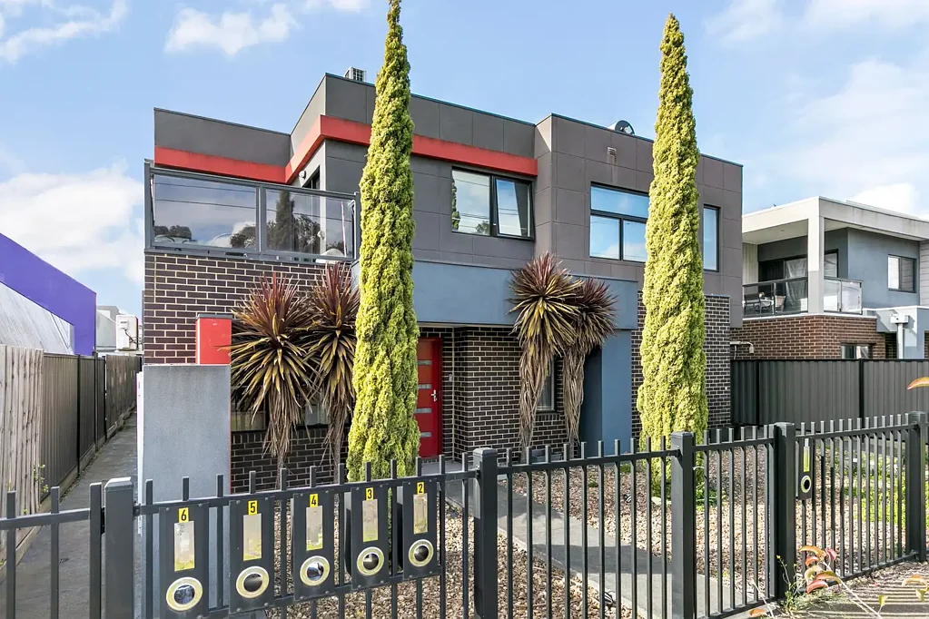 4/1072 Sydney Road, Fawkner, VIC 3060