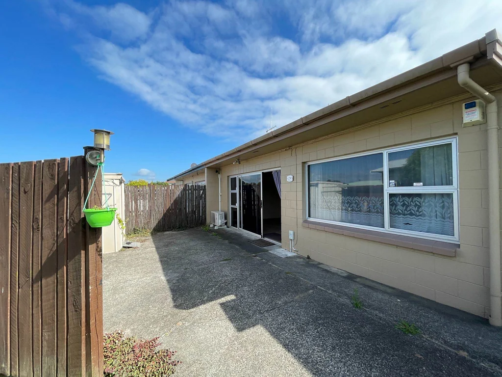 Tidy 2 Bedroom in Matua