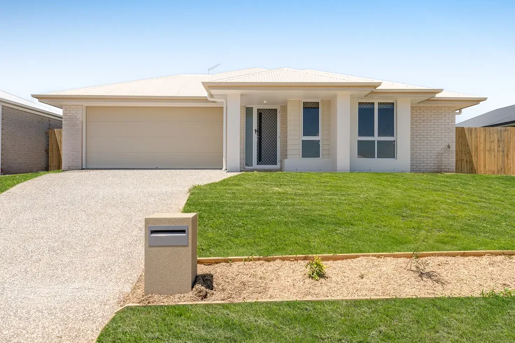 Cotswold Hills 4Zimmer Contemporary Family Haven with Effortless Living