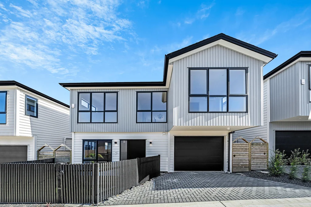 Bucklands Beach 5બેડરૂમ Brand-New Family Excellence in Macleans Zone