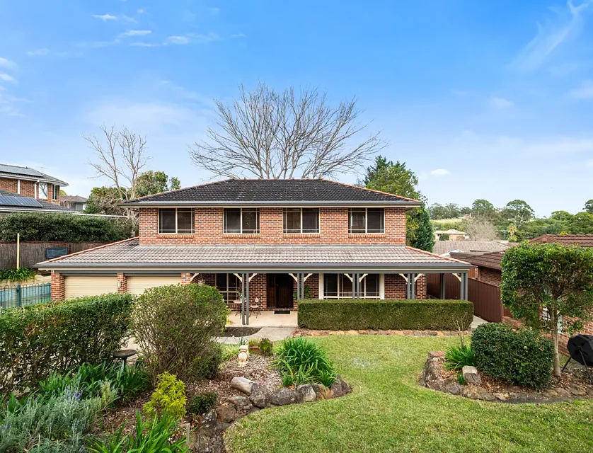 10 Clydebank Crescent, Glen Alpine, NSW 2560, 5部屋, 3バスルーム, House