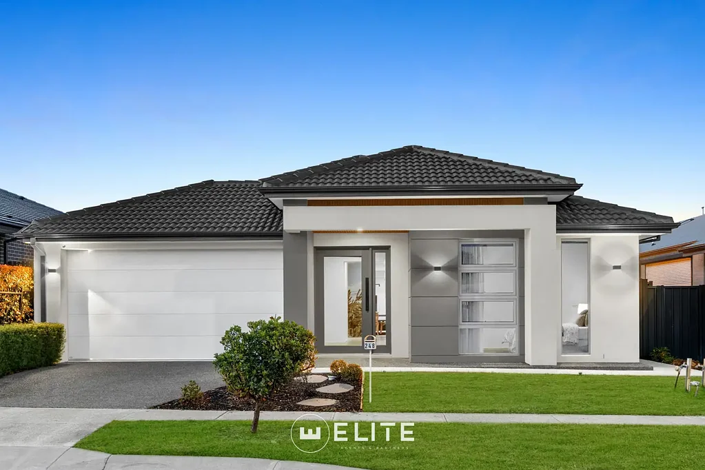Berwick 4 Bedroom Ex-Display Elegance in Minta Estate – Where Luxury Meets Lifestyle.