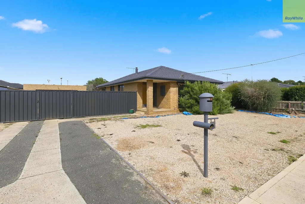 13 Jonathan Drive, Darley, VIC 3340