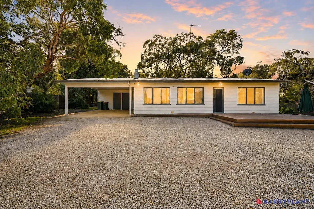 Inverloch 3कमरा Prime Coastal Opportunity on a Rare 1,314m² Allotment
