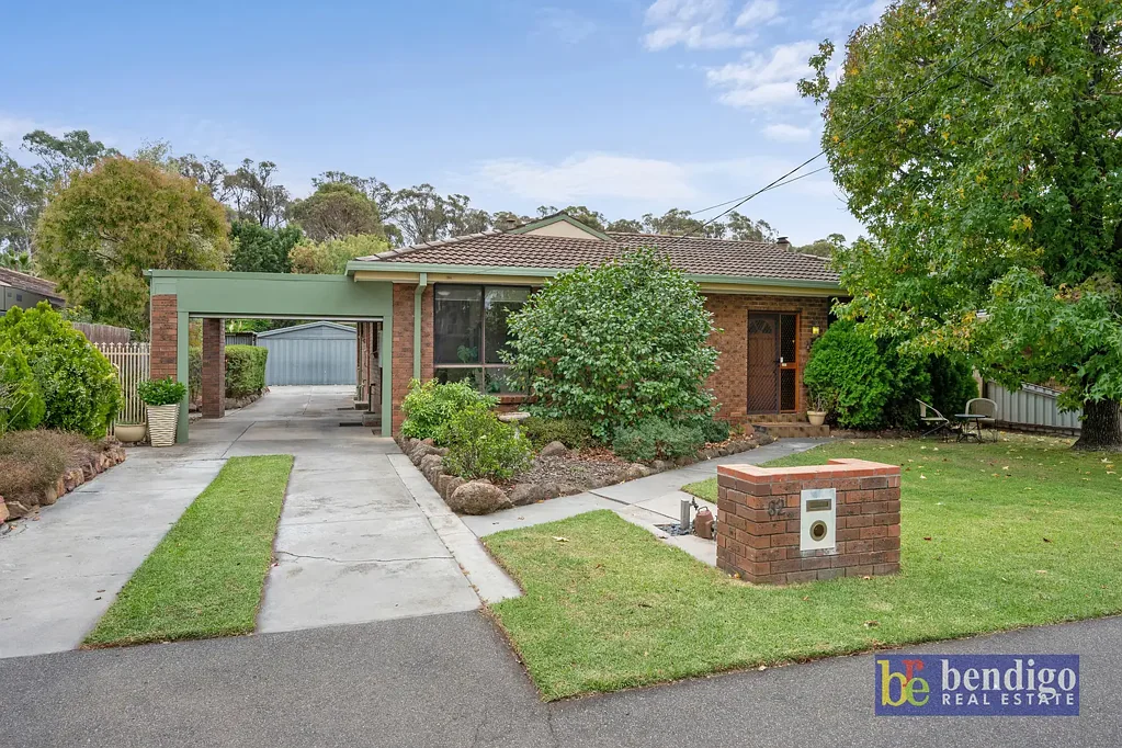 82 Crusoe Road, Kangaroo Flat, VIC 3555