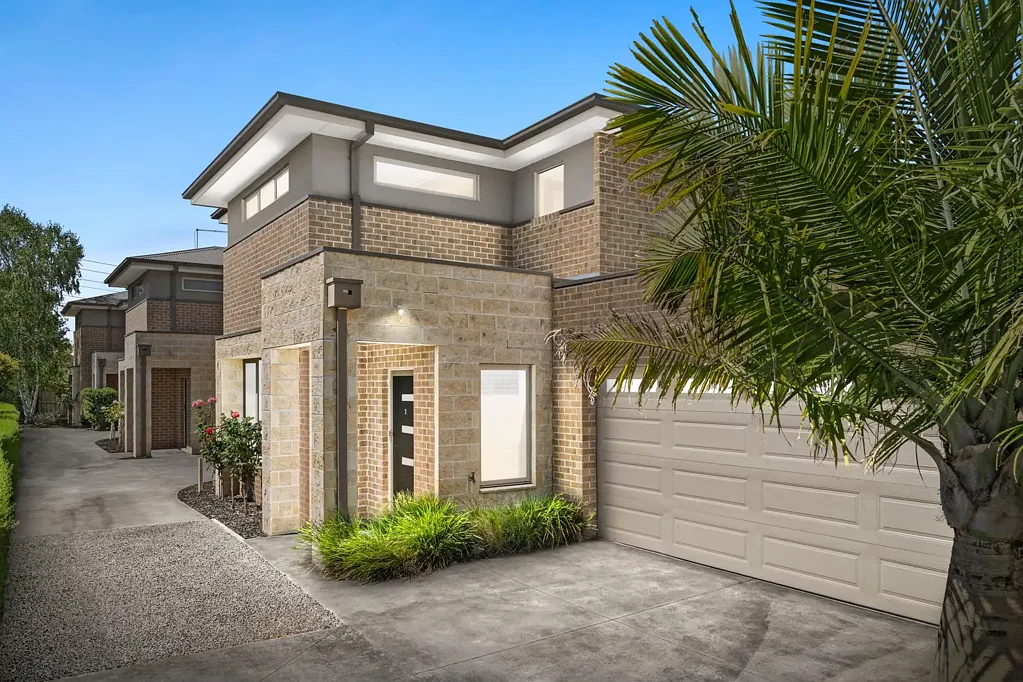 2/25 Vinter Avenue, Croydon, VIC 3136