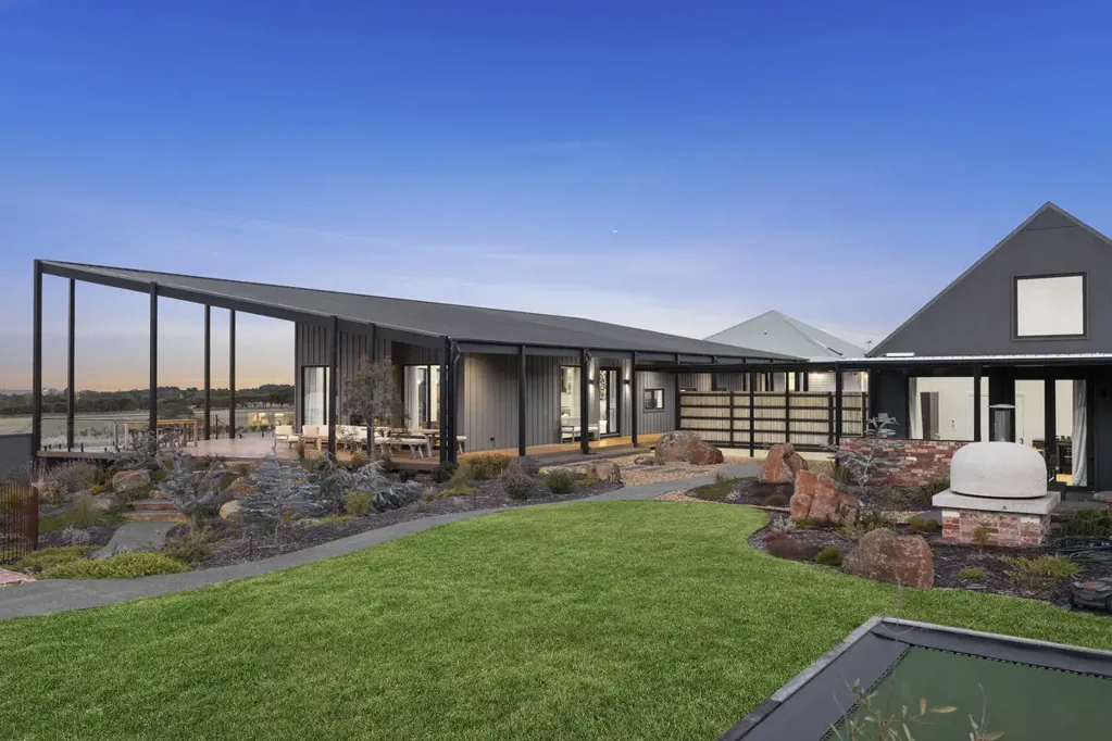 Gisborne 5ห้องนอน Architectural Rural Escape Featuring Luxury, Sustainability and Panoramic Views
