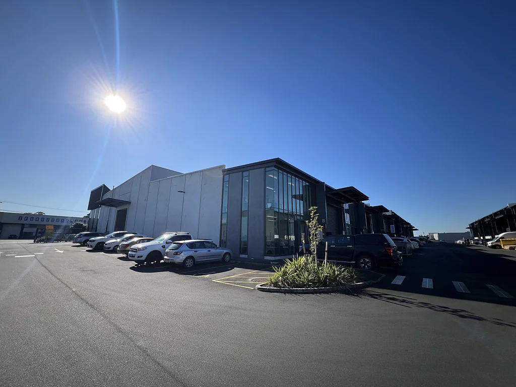 Onehunga High Stud Warehouse on Corner Site