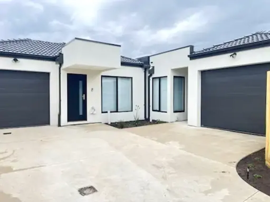 Brand New Contemporary Living