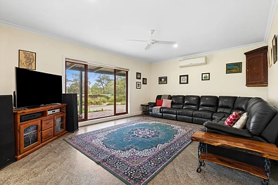 390 South Mountain Road, Upper Plenty, VIC 3756, 4房, 2浴, Lifestyle Property
