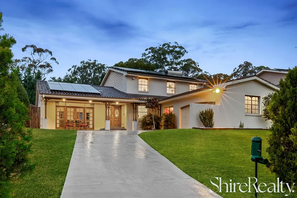 Castle Hill 5Kwarto Elegant home offering timeless charm in a sought-after location