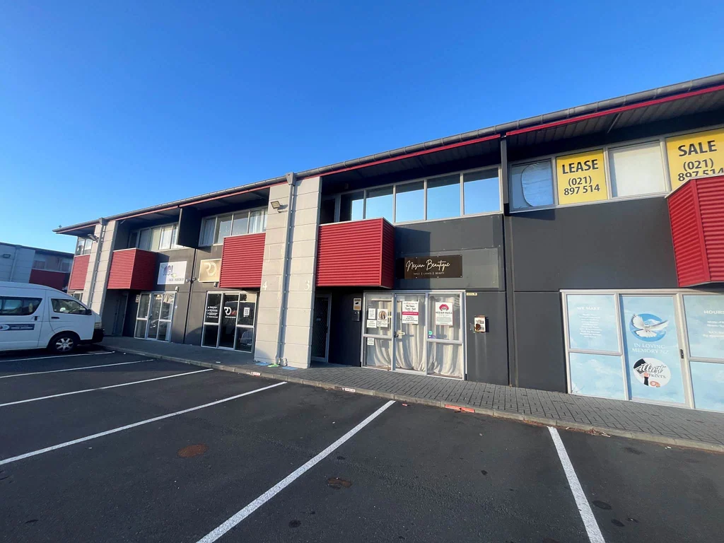 Mangere PRACTICAL AIRPORT OFFICE SPACE