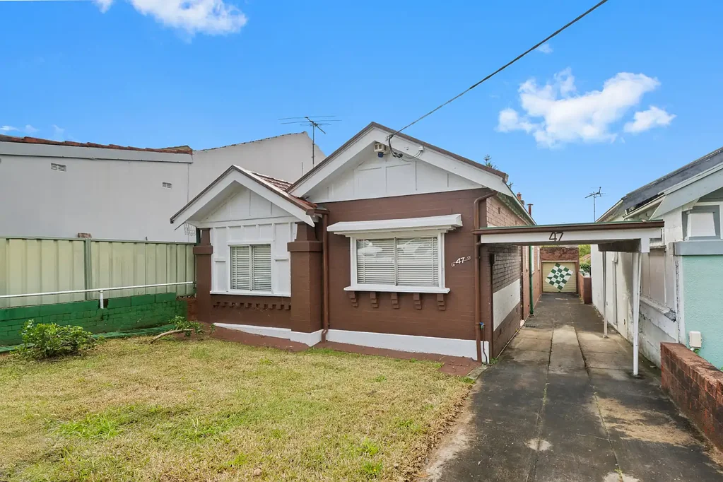 Marrickville 3બેડરૂમ Completely Original Period Residence Ripe for Improvement