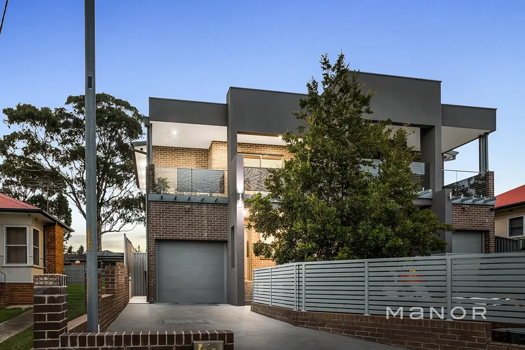 Wentworthville 4Moenga Modern Family Living with Space and Comfort