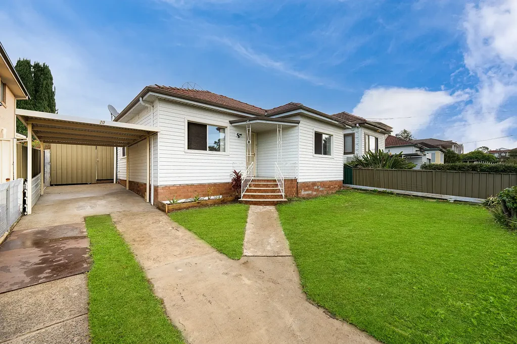 Narwee 3غرفة نوم Charming Family Home with Endless Potential in Prime Narwee Location