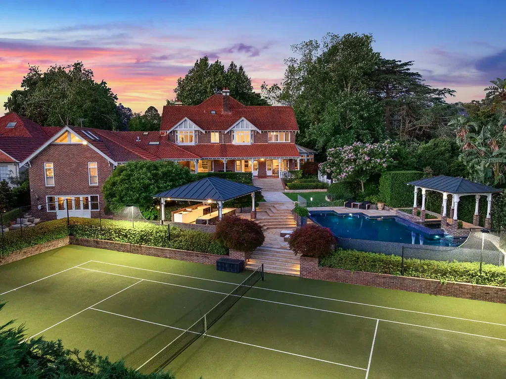 Wahroonga 6ਬੈੱਡਰੂਮ Landmark 'Kyeema', blue-ribbon tennis court estate on 2871sqm