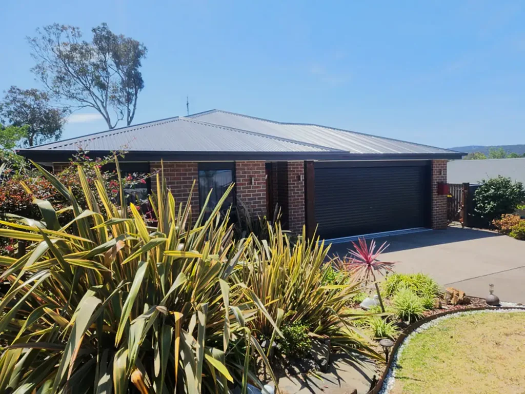 Bega 4chambre QUALITY BUILD & IMMACULATELY MAINTAINED HOME
