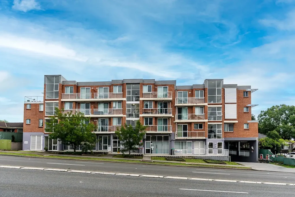 Spacious 2 bedroom apartment!