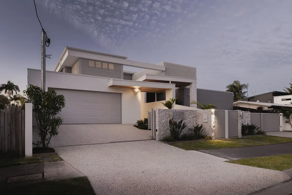 Maroochydore 3chambre Award-Winning Luxe Living in PRIME Location