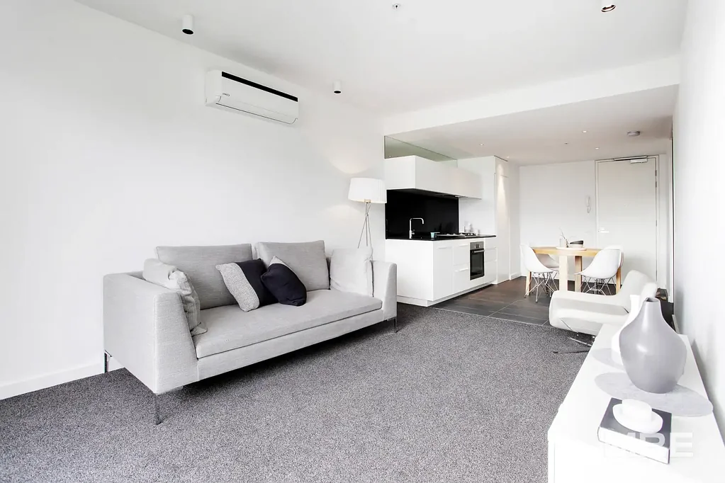 Stylish 2 bedroom in unbeatable location