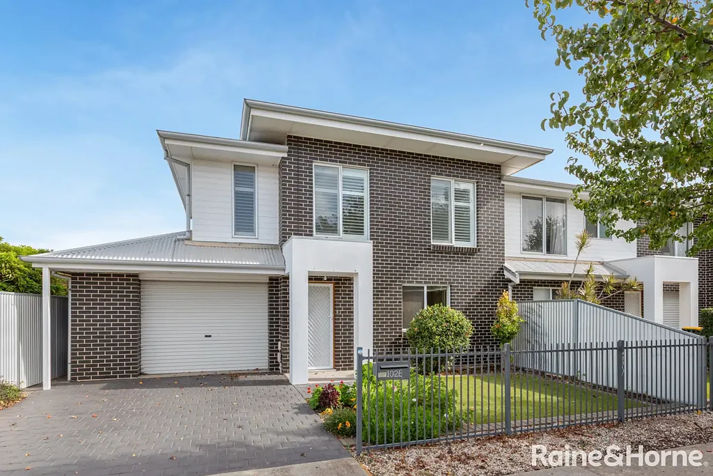 Oaklands Park 3غرفة نوم Walk to Westfield. Three Bedrooms. Zero Compromise.