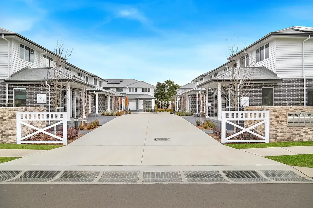 Moss Vale 3બેડરૂમ Throsby Gardens - Townhouse 1 - Elegant, stylish townhouse living