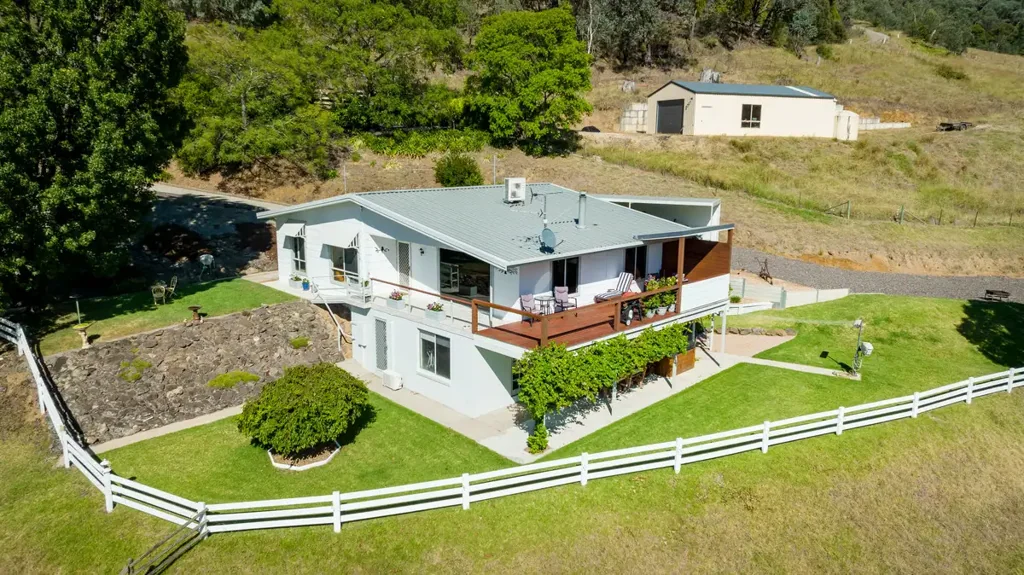422 Simpson Road, Kergunyah, VIC 3691