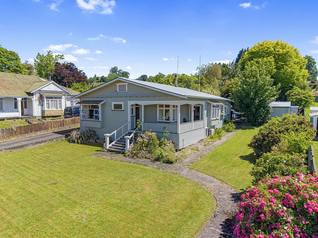 Taihape and Surrounds 4房  Four bedroom home on half an acre section