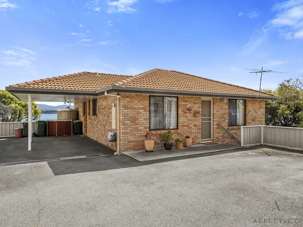2/46 Penna Road, Midway Point, TAS 7171