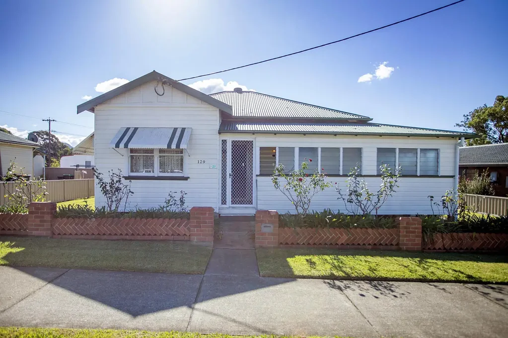 Wingham 3chambre Nestled in the Heart of Town