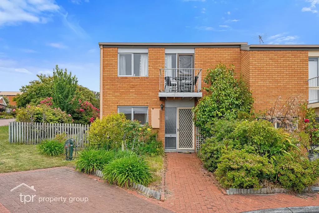 16/9 Pearsall Avenue, Blackmans Bay, TAS 7052