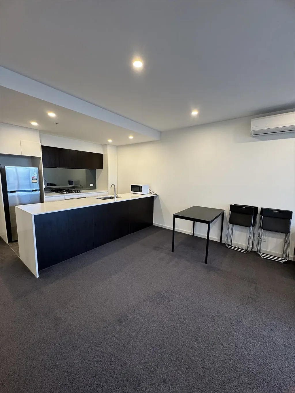 Fully Furnished 2 Bedrooms 1 Bathroom apartment