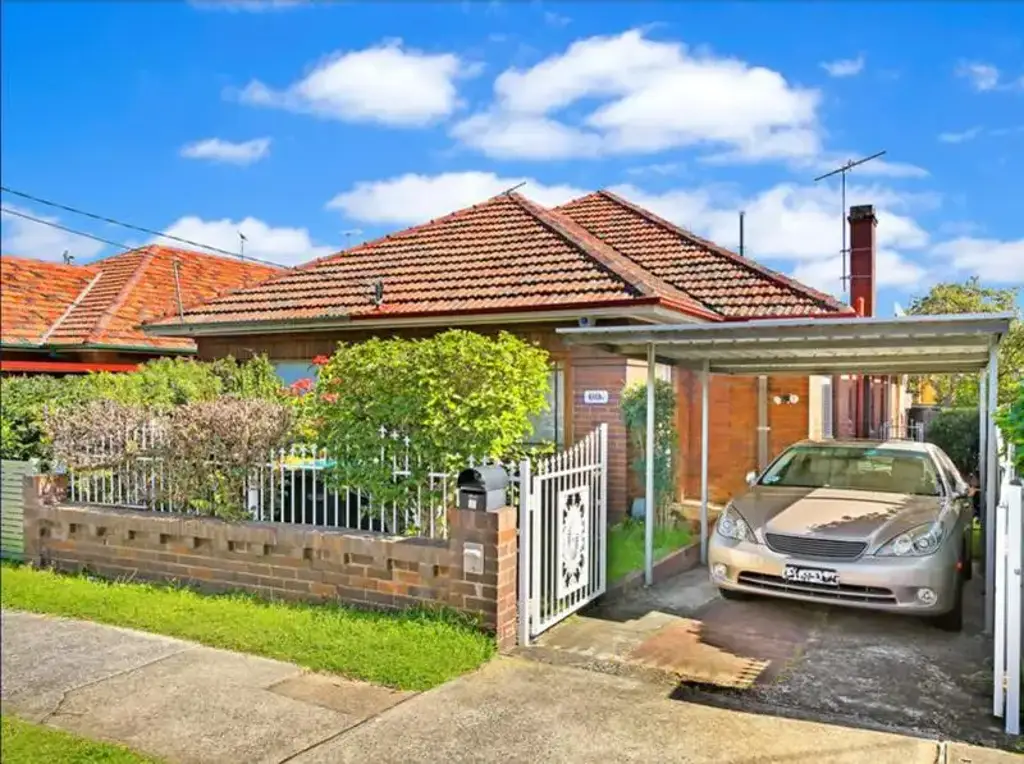 Burwood 3 Bedroom ONCE IN A LIFETIME OPPORTUNITY