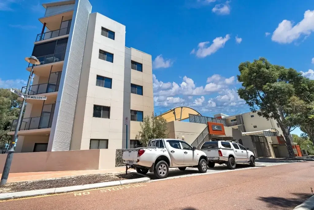 Joondalup 2ਬੈੱਡਰੂਮ Modern Living with Security & Style in the Heart of Joondalup