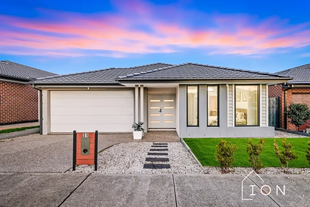 31 Kernot Parade, Clyde, VIC 3978