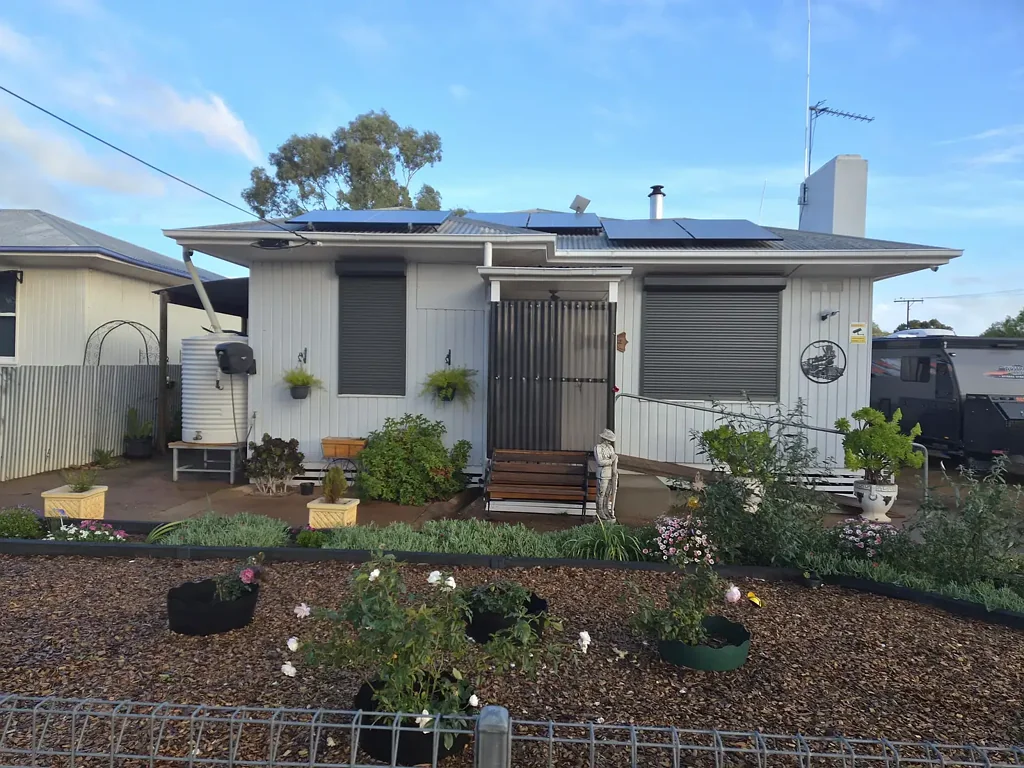 Peterborough 3ਬੈੱਡਰੂਮ Fully Renovated 3 Bedroom Home with Solar & Batteries