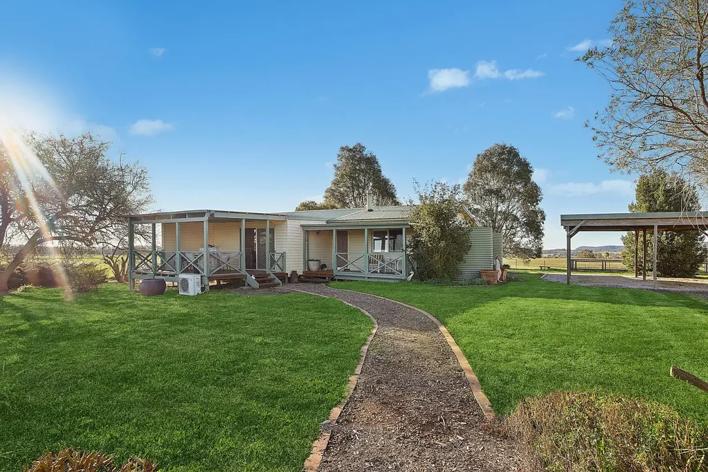 Mudgee Ultimate Vineyard Lifestyle Escape