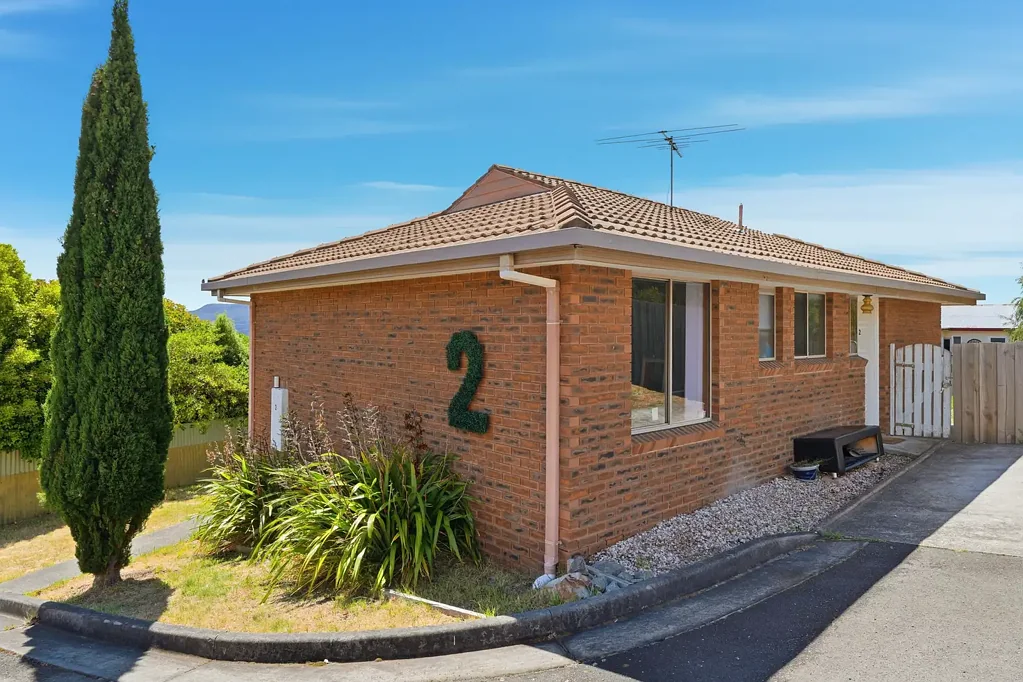 2/109 Berriedale Road, Berriedale, TAS 7011