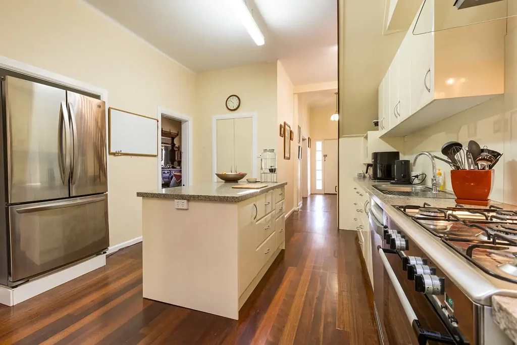 Mildura 4ਬੈੱਡਰੂਮ A Charming Family Home - Centrally Located!